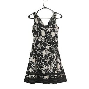 Nine West Black & White Floral Fit & Flare Mini Dress | Size 2
